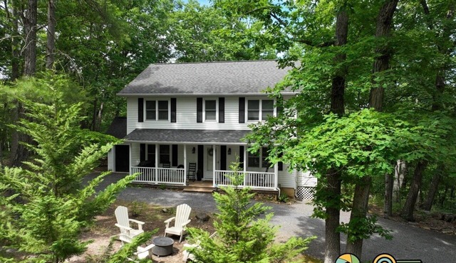 On The Rocks! Spacious family-friendly 4BR home w/bonus room