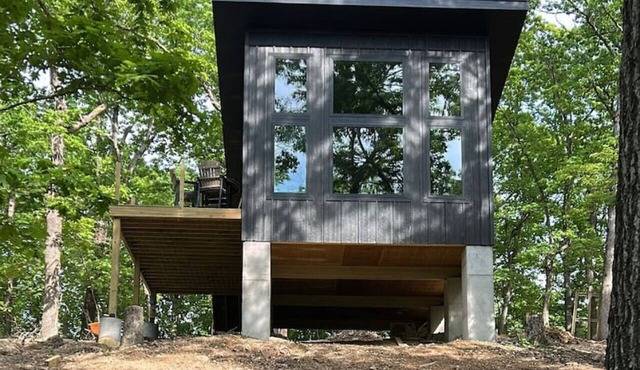 On The Rocks Treehouse at Whiskey Woods