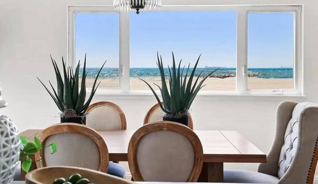 ON THE SAND! Beachfront Seal Beach CA 3bd 3ba home