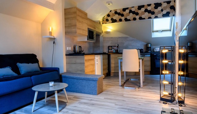 On the shore of Lake Annecy, Loft-style accommodation in a residence with private beach