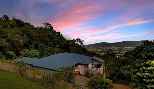 On the very top of Cairns - Views, Magnesium Pool