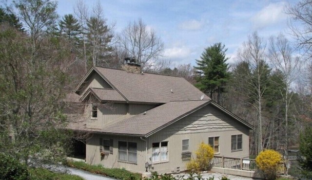 On The Water.rustic Elegance.sweeping Mountain Views