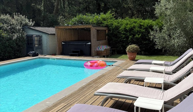 ONDRES Villa near beach with pool and spa