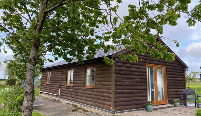 One Bebroom Log Cabin