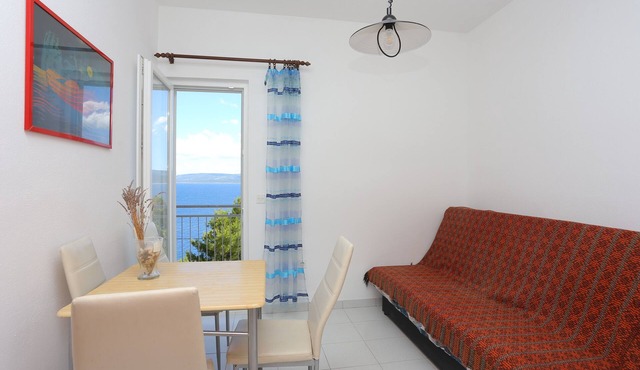 One bedroom apartment with balcony and sea view Lokva Rogoznica, Omiš (A-17645-c)