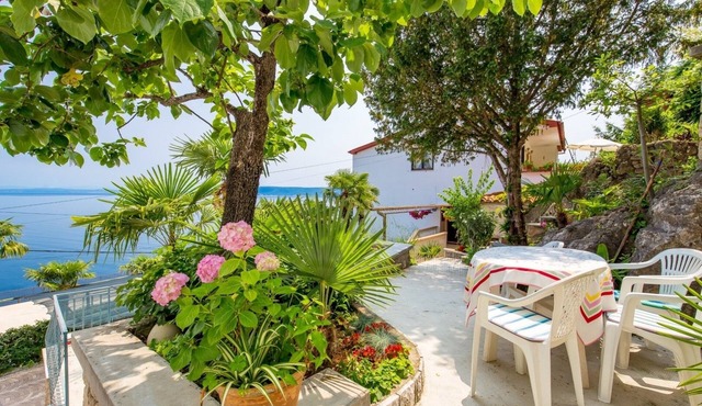 One bedroom apartment with terrace and sea view Mošćenička Draga, Opatija (A-7766-e)