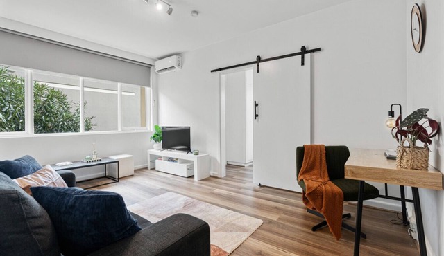 One bedroom apartment in Australia, St Kilda East
