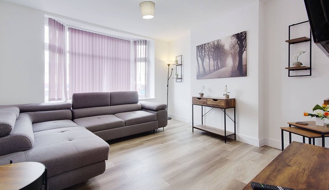 One bedroom Apartment with WiFi and Parking