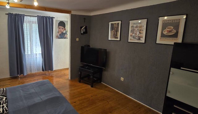 One bedroom apartment with terrace Veli Lošinj (A-19196-a)