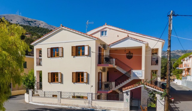 One-bedroom Apartments in the Agia Efimia center