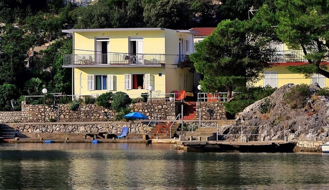 One bedroom apartment near beach Okuklje, Mljet (A-4912-e)
