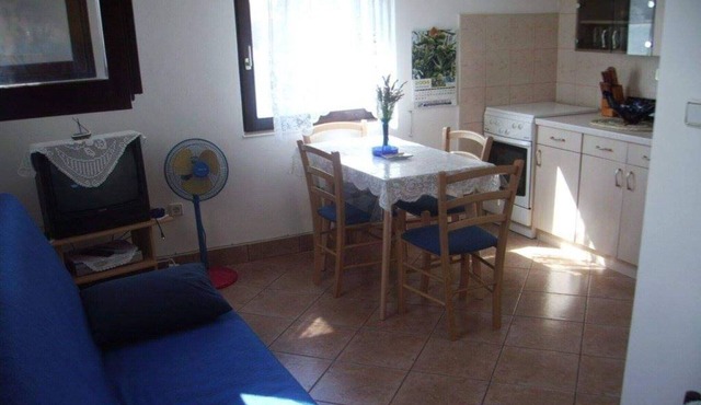 One Bedroom Apartment