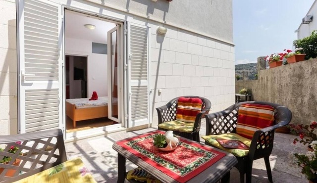 One bedroom apartment with terrace Dubrovnik (A-21248-b)
