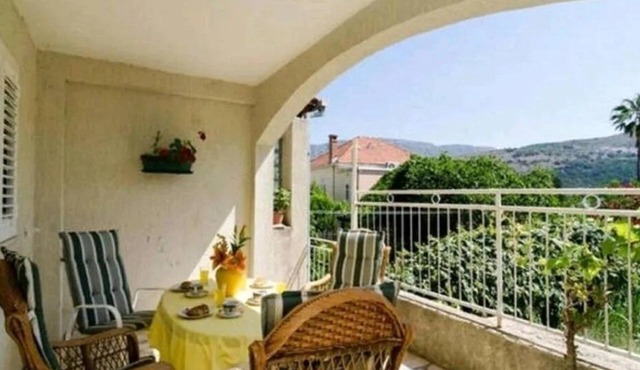 One bedroom apartment with terrace Dubrovnik (A-24190-a)