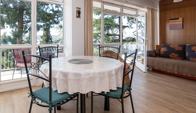 One bedroom apartment with terrace and sea view Jadranovo, Crikvenica (A-20801-b)