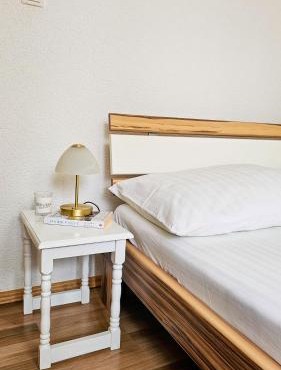 One-Bedroom Apartment, 10min from the City Center