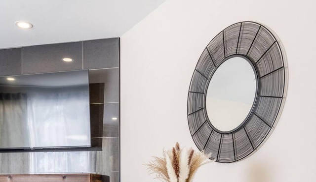 One bedroom apartment near Hamilton