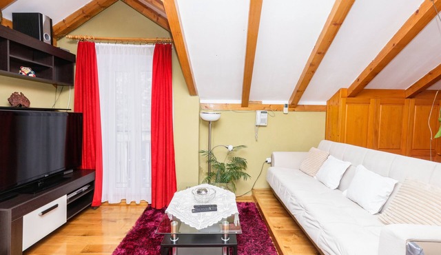 One bedroom apartment with terrace and sea view Šibenik (A-24358-a)