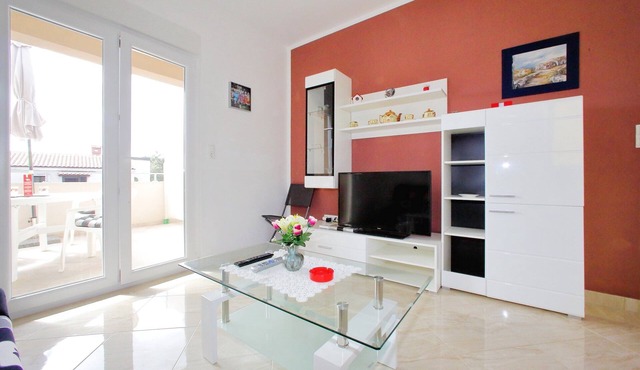 One bedroom apartment with terrace and sea view Bibinje, Zadar (A-17269-b)