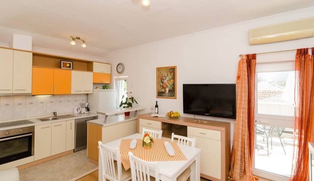 One bedroom apartment with terrace and sea view Dubrovnik (A-9118-a)