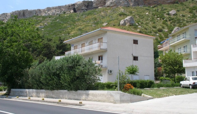 One bedroom apartment near beach Duće, Omiš (A-2731-c)