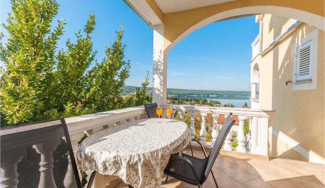 One-Bedroom Apartment in Gornji Karin