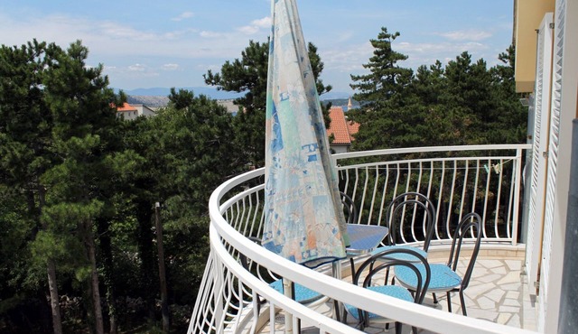 One bedroom apartment with terrace and sea view Jadranovo (Crikvenica) (A-3238-c)