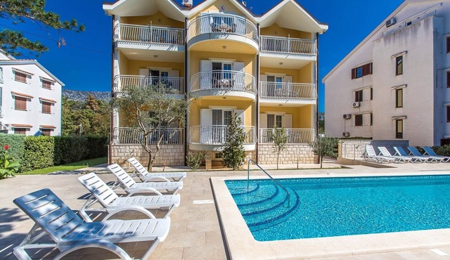One bedroom apartment with terrace Jadranovo, Crikvenica (A-5521-a)