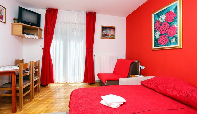 One bedroom apartment with balcony Vranovača, Plitvice (A-17428-a)