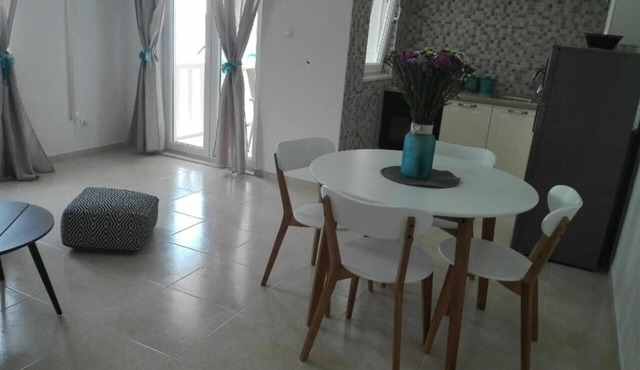 One bedroom apartment with terrace and sea view Kučište - Perna, Pelješac (A-10161-g)
