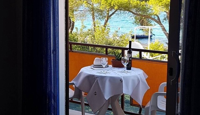 One bedroom apartment with balcony and sea view Lovište, Pelješac (A-15150-a)
