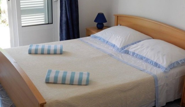 One bedroom apartment with terrace Lovište, Pelješac (A-18656-a)