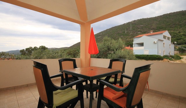 One bedroom apartment with terrace and sea view Sveti Jakov, Lošinj (A-8011-a)