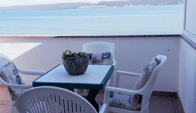 One bedroom apartment near beach Neviđane, Pašman (A-18427-b)