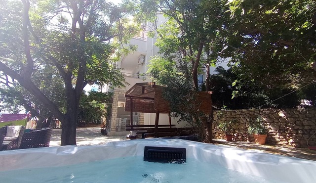 One bedroom apartment near beach Vidalići, Pag (A-18936-a)