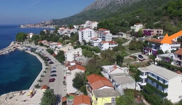 One bedroom apartment with balcony and sea view Živogošće - Porat, Makarska (A-16289-c)