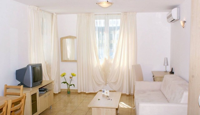 One bedroom apartment with air-conditioning Vinjerac, Zadar (A-3093-g)