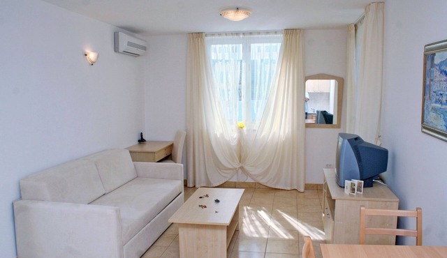 One bedroom apartment with air-conditioning Vinjerac, Zadar (A-3093-h)