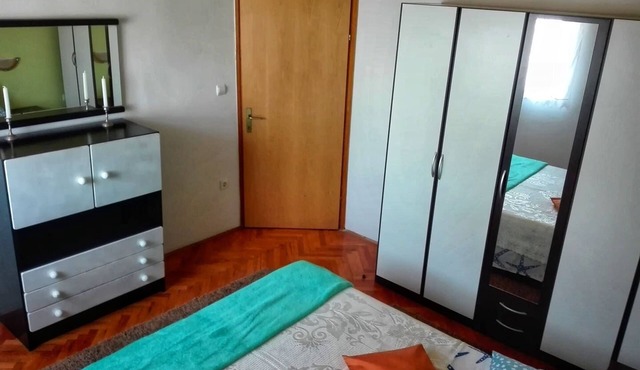 One bedroom apartment with terrace and sea view Povljana, Pag (A-15532-a)