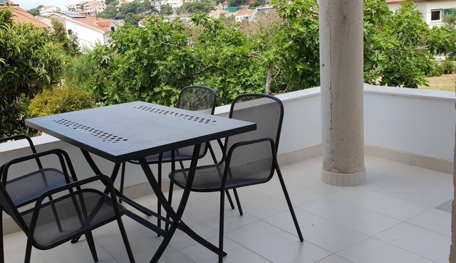 One bedroom apartment with terrace Bilo, Primošten (A-14601-d)