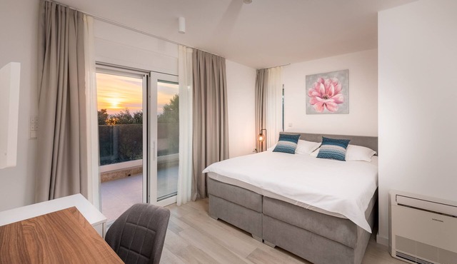 One bedroom apartment with terrace Promajna, Makarska (A-19144-b)