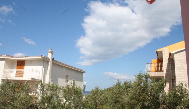 One bedroom apartment near beach Promajna, Makarska (A-2673-a)