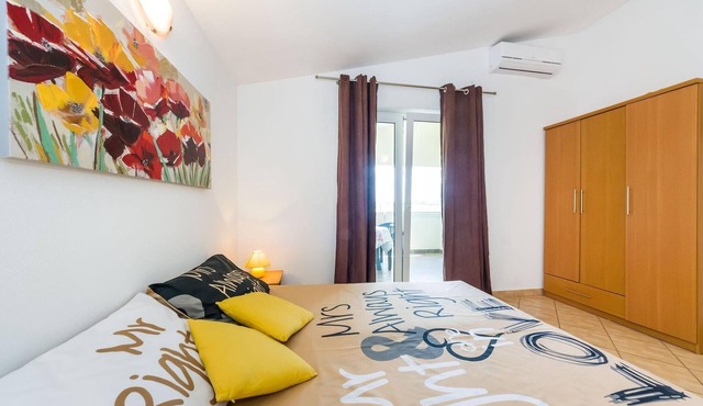 One bedroom apartment with terrace Ljubač, Zadar (A-24394-c)