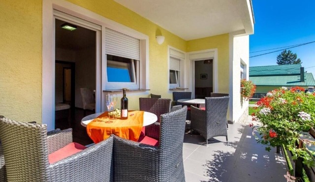 One bedroom apartment with terrace Grabovac, Plitvice (A-24968-b)