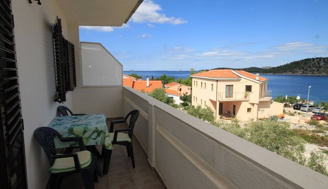 One bedroom apartment with balcony and sea view Ražanj, Rogoznica (A-8361-b)