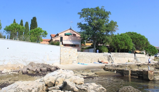 One bedroom apartment near beach Zambratija, Umag (A-6997-a)