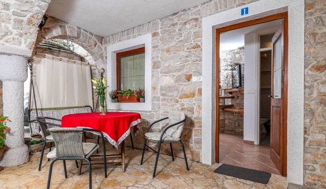 One bedroom apartment with terrace Bašanija, Umag (A-7148-a)