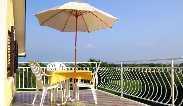 One bedroom apartment with terrace Bašanija, Umag (A-7149-a)
