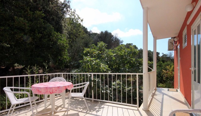 One bedroom apartment near beach Brna, Korčula (A-574-d)