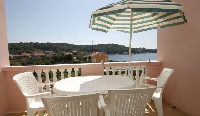 One bedroom apartment with terrace and sea view Cove Soline, Dugi otok (A-448-d)